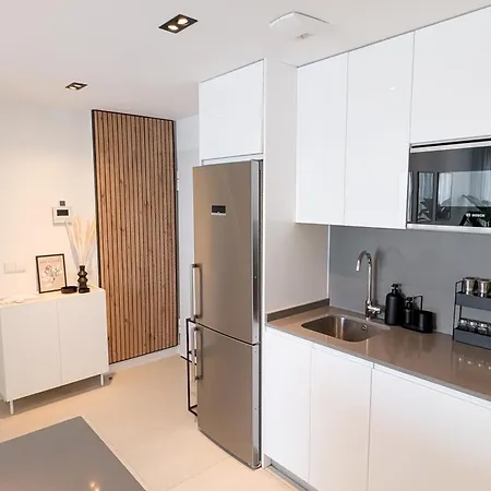 Neubau Am & Pool Bahiarooms Apartment Torre Del Mar